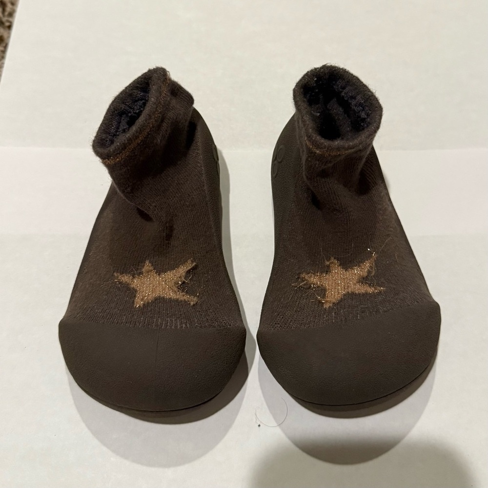 Attipas sock shoes